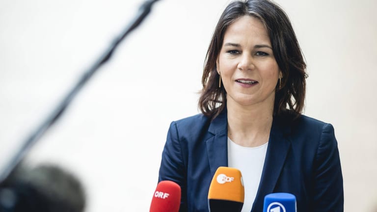 Annalena Baerbock: Die Außenministerin rechnet mit einer baldigen Einigung auf ein Ölembargo.
