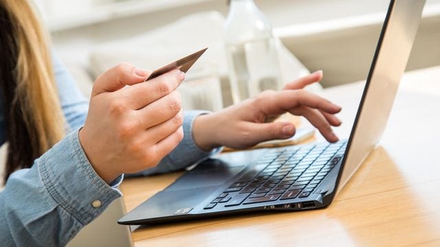 Wie viel kostet das? Preise in Online-Shops ändern sich ständig - warum, das ist teilweise nicht nachvollziehbar. Wie viel kostet das? Preise in Online-Shops ändern sich ständig - warum, das ist teilweise nicht nachvollziehbar.