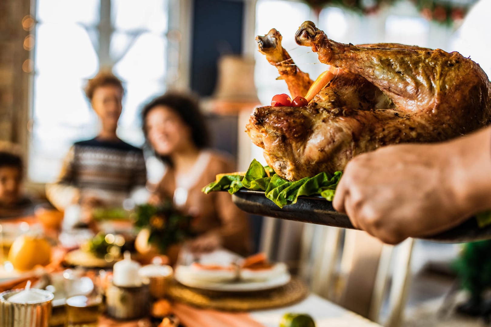 Festessen: Die Zubereitung eines Bratens nimmt viel Zeit in Anspruch. Sie sollten Ihren Partner dafür wertschätzen.