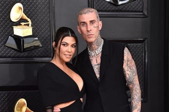 Mann und Frau: Reality-Star Kourtney Kardashian und Musiker Travis Barker haben geheiratet.