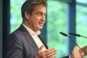 Bayerns Ministerpräsident Markus Söder (Archivbild): Der CSU-Politiker will "jedes Flitzelchen" an erneuerbarer Energie nutzen.