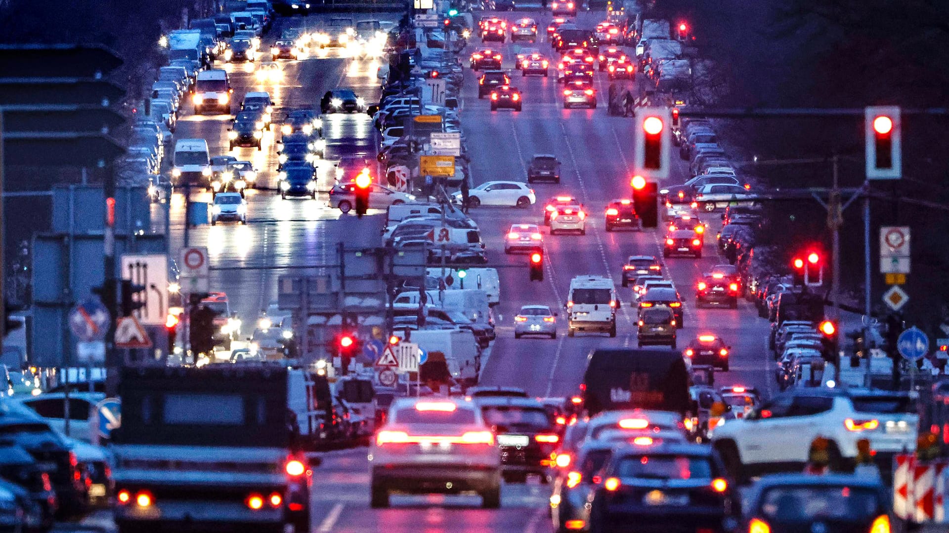 Straßenverkehr in Berlin (Symbolbild): "Wir wollen aber ein Konzept für die ganze Stadt." Straßenverkehr in Berlin (Symbolbild): "Wir wollen aber ein Konzept für die ganze Stadt."