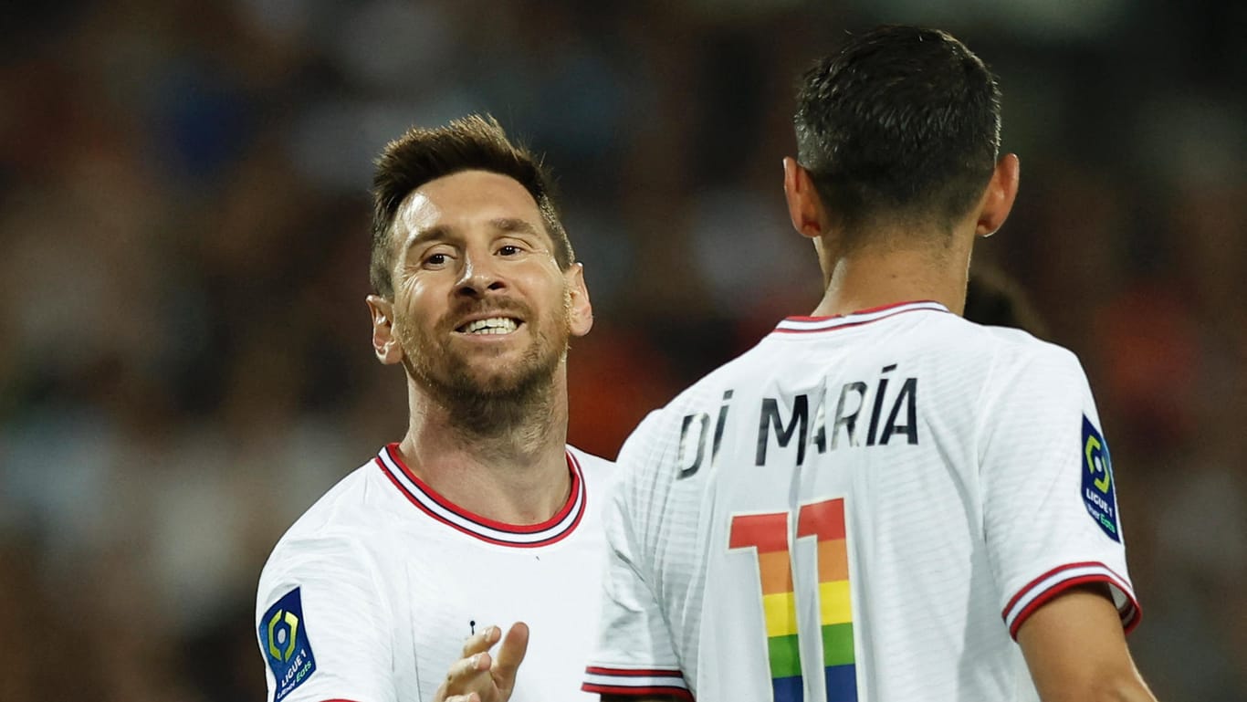 Lionel Messi (l.) und Angel Di Maria: PSG spielte gegen Montpellier in besonderen Trikots.