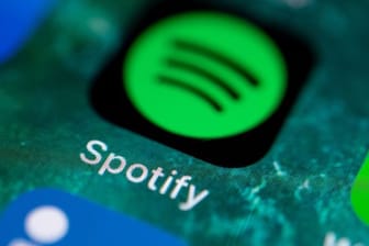 Der Musikdienst Spotify sieht sich bei seinen Wachstumsplänen auf einem guten Kurs.