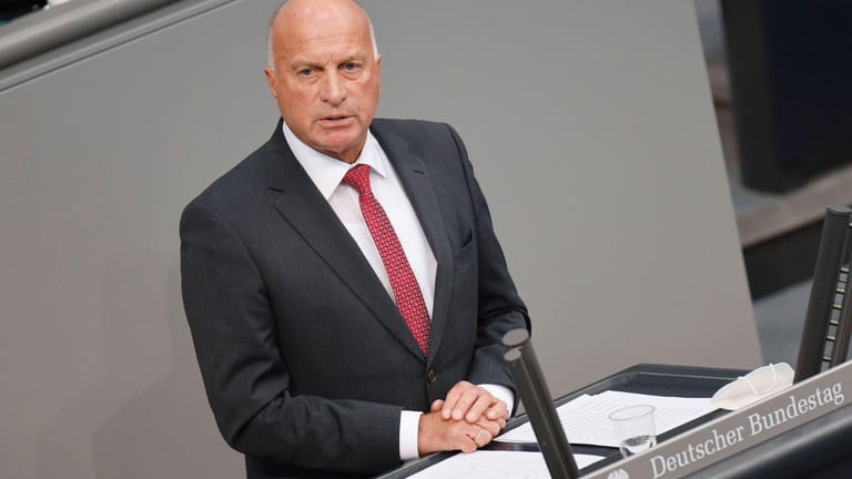 Rüdiger Lucassen (AfD) im Bundestag (Archivbild): Lucassen steht hinter den Kritikern von Parteichef Chrupalla.