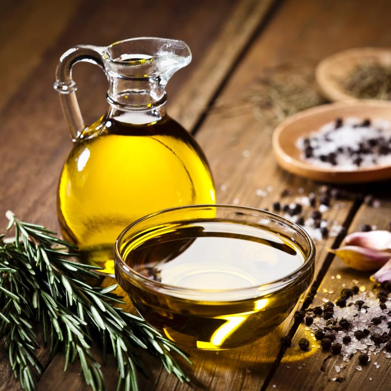 Olivenöl: Bei der Aufbewahrung müssen Sie auf Licht und Temperatur aufpassen.