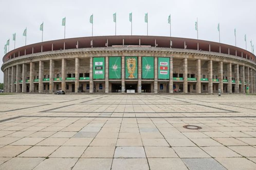 Das DFB-Pokalfinale soll in Berlin bleiben, befindet DFB-Chef Bernd Neuendorf.
