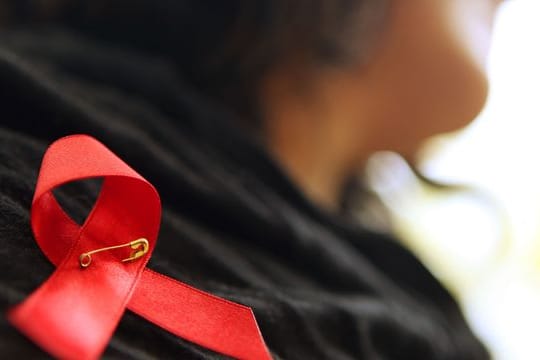 HIV - rote Schleife