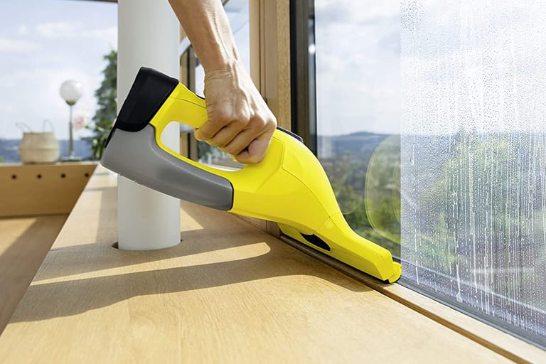 Mit einem Fenstersauger reinigen Sie die Fenster streifenfrei. Sparen Sie heute rund 50 Prozent.