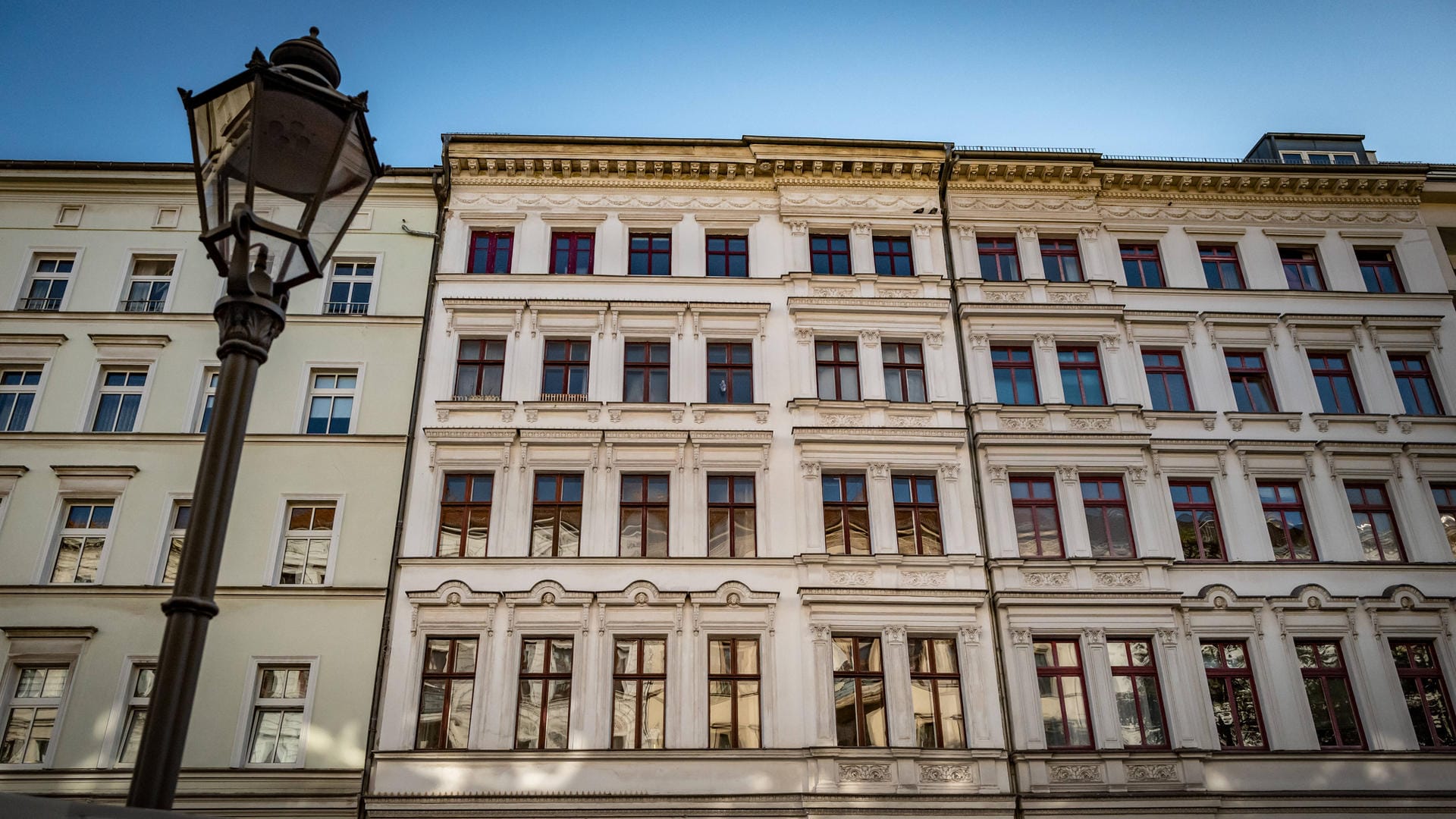 Altbau in Berlin (Symbolbild): Indexmieten sorgen dafür, dass die Miete mit der Inflation steigt.