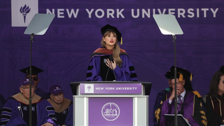 Taylor Swift hielt eine Rede für die Absolventen.