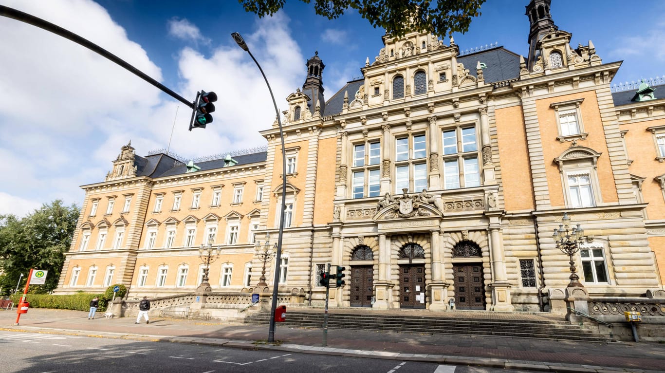 Das Landgericht in Hamburg (Archivbild): Zwei Ärzte wurden verurteilt.