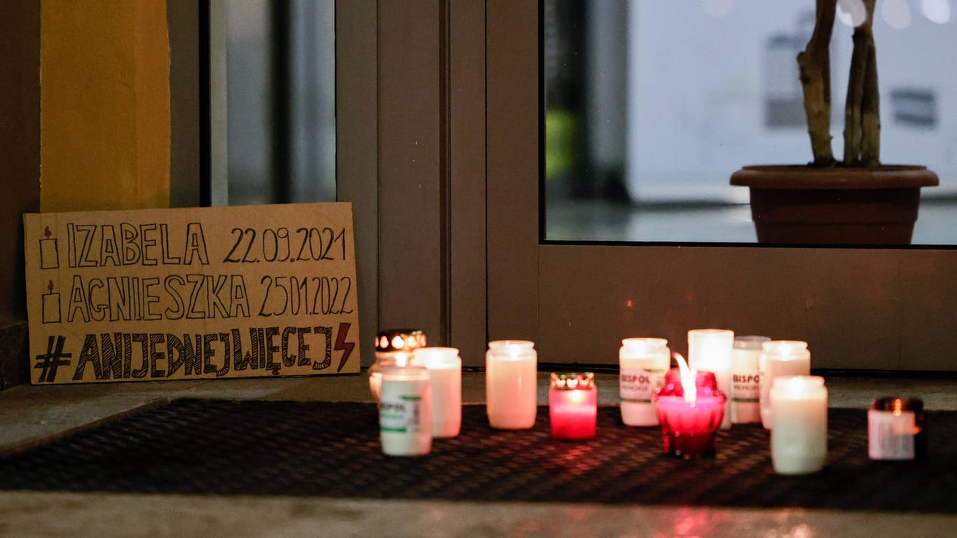 Gedenkstätte in Polen: Mehrere Schwangere starben bereits, weil ihnen trotz Komplikationen medizinische Hilfe offenbar verwehrt blieb.