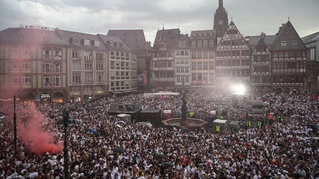 Eintracht Frankfurt feiert Europa-League-Sieg