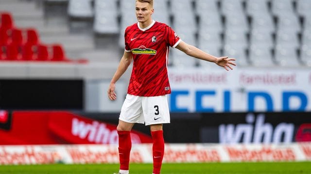 Philipp Lienhart trifft mit dem SC Freiburg im Finale des DFB-Pokals auf RB Leipzig. Philipp Lienhart trifft mit dem SC Freiburg im Finale des DFB-Pokals auf RB Leipzig.