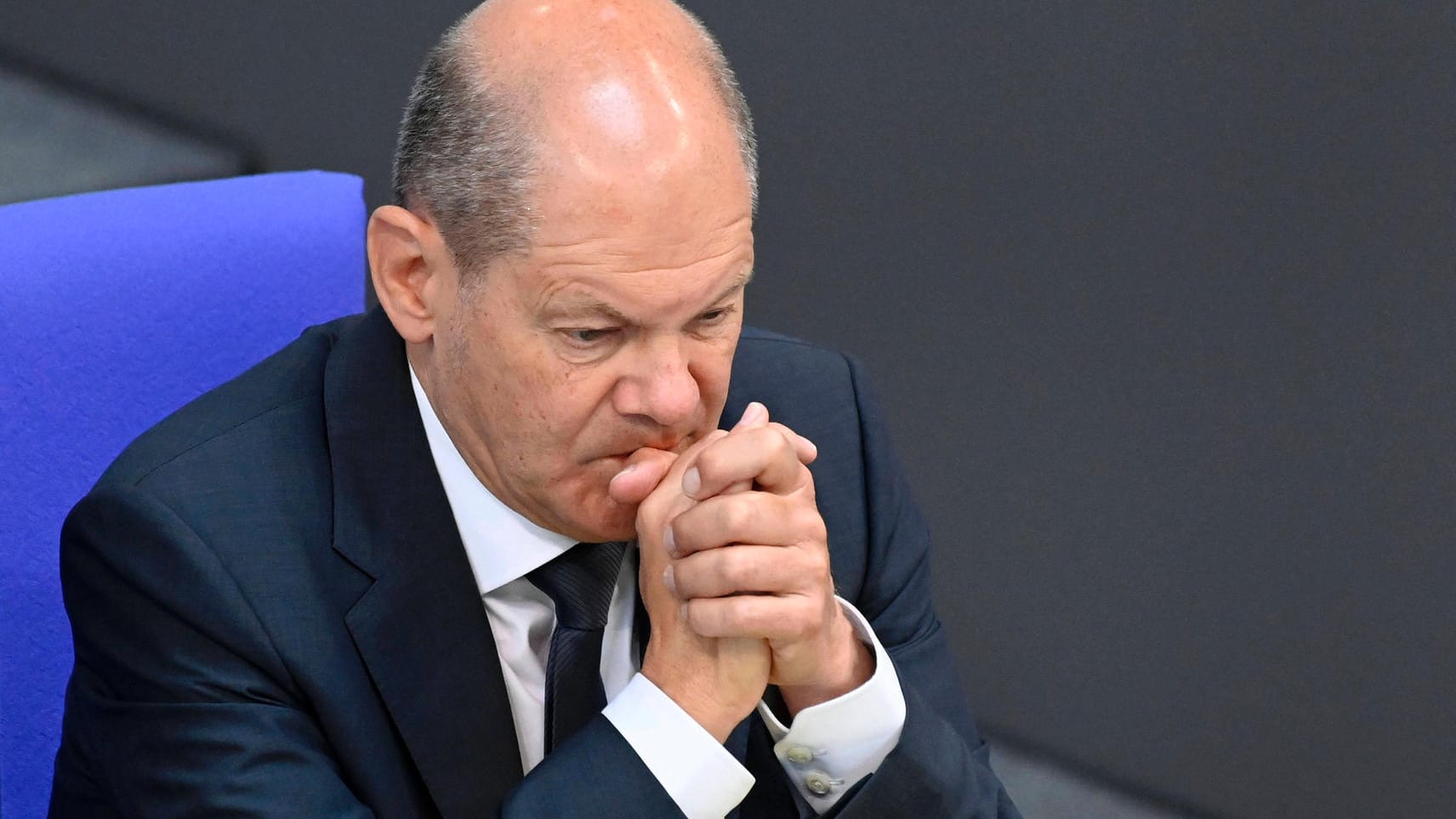 Olaf Scholz: Der Kanzler wird für seinen Umgang mit dem Ukraine-Krieg kritisiert. Olaf Scholz: Der Kanzler wird für seinen Umgang mit dem Ukraine-Krieg kritisiert.