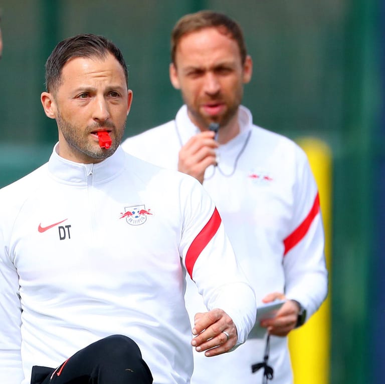 Domenico Tedesco (M.) und Andreas Hinkel (r.): Sie arbeiten gemeinsam für RB Leipzig.