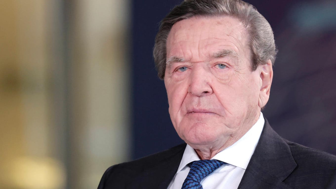 Gerhard Schröder: Warum gibt er plötzlich doch seinen Job beim russischen Staatskonzern Rosneft ab?