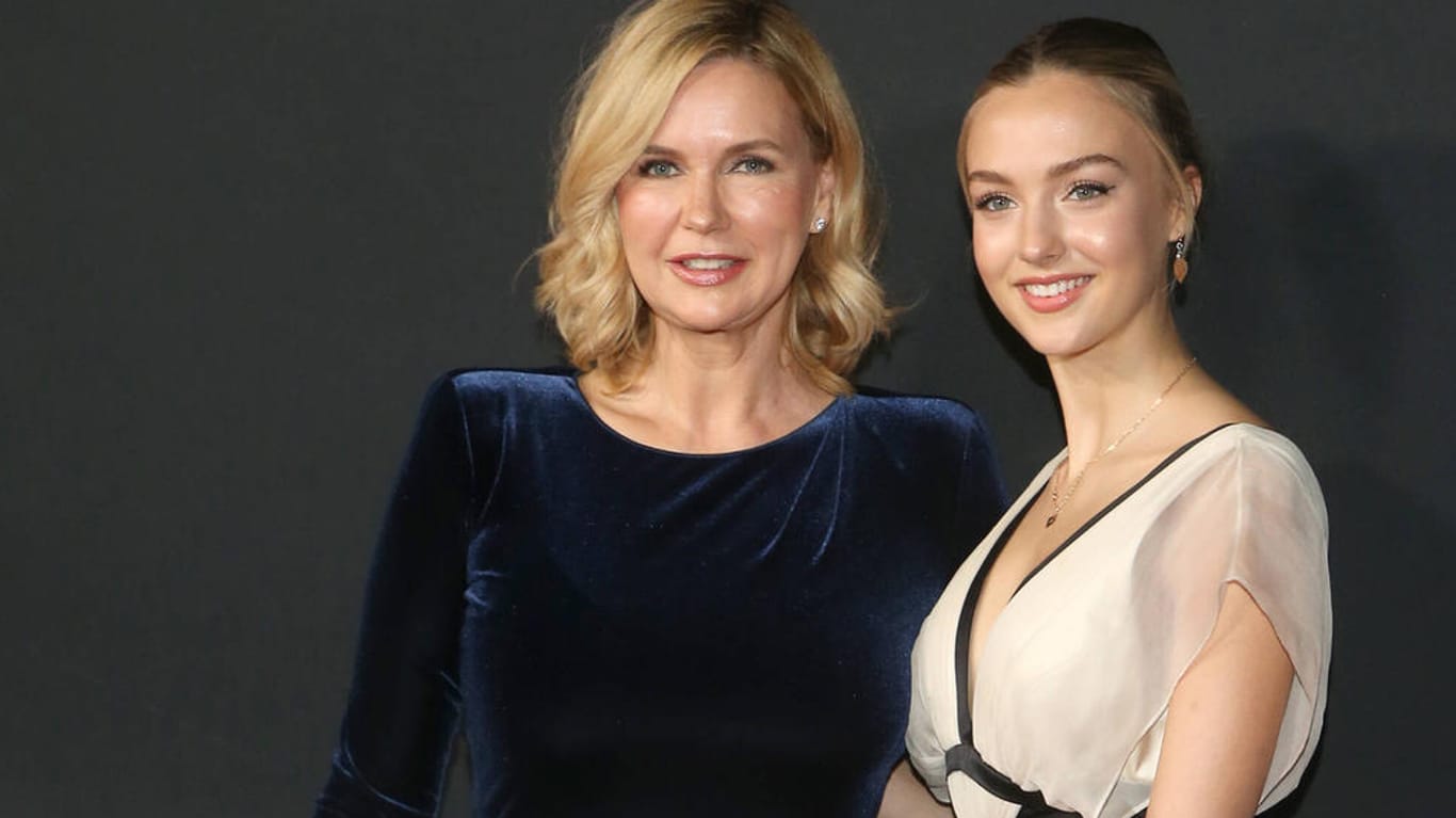 Veronica Ferres und Lilly Krug im November 2021 in Los Angeles: Derzeit sind Mutter und Tochter in Cannes.