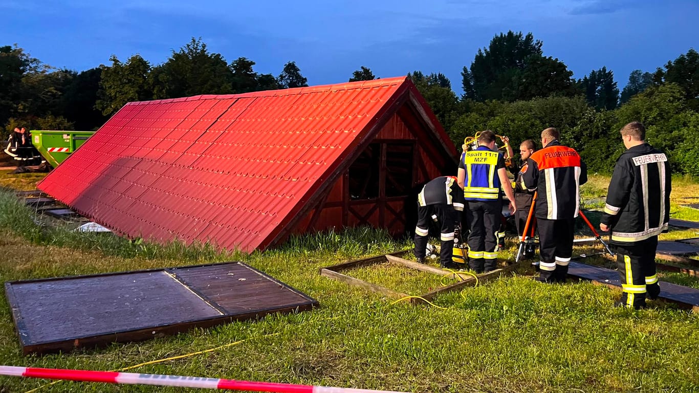 Eingestürzte Holzhütte in Mittelfranken: Auch mehrere Kinder wurden verletzt.