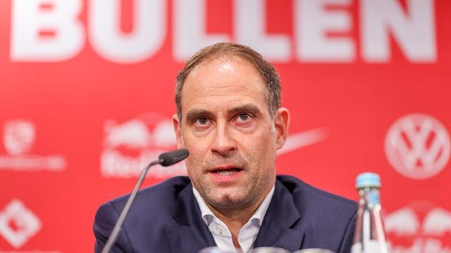 Oliver Mintzlaff Oliver Mintzlaff