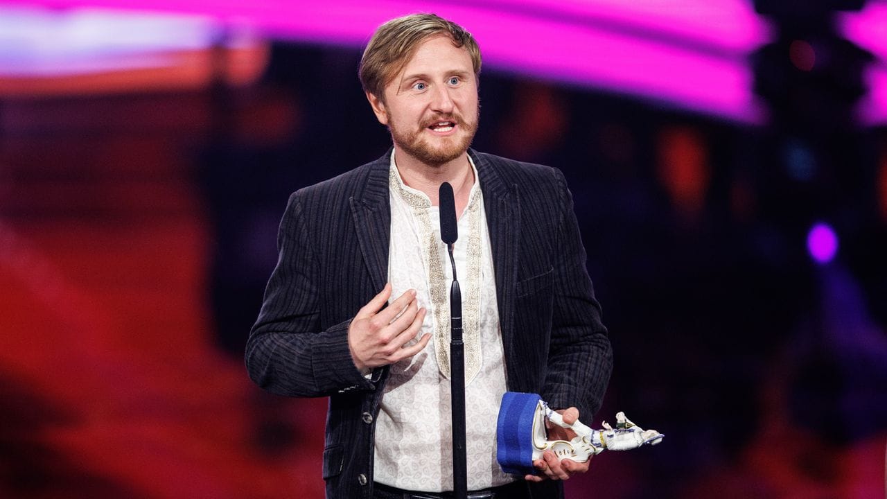 Michael Kranz, Schauspieler, bedankt sich im Prinzregententheater während der Verleihung des Bayerischen Filmpreises für seine Auszeichnung.