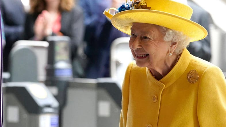 Queen Elizabeth II. bei einem Auftritt in der vergangenen Woche: Ihre Familie hat offenbar Geflüchtete aufgenommen. Queen Elizabeth II. bei einem Auftritt in der vergangenen Woche: Ihre Familie hat offenbar Geflüchtete aufgenommen.