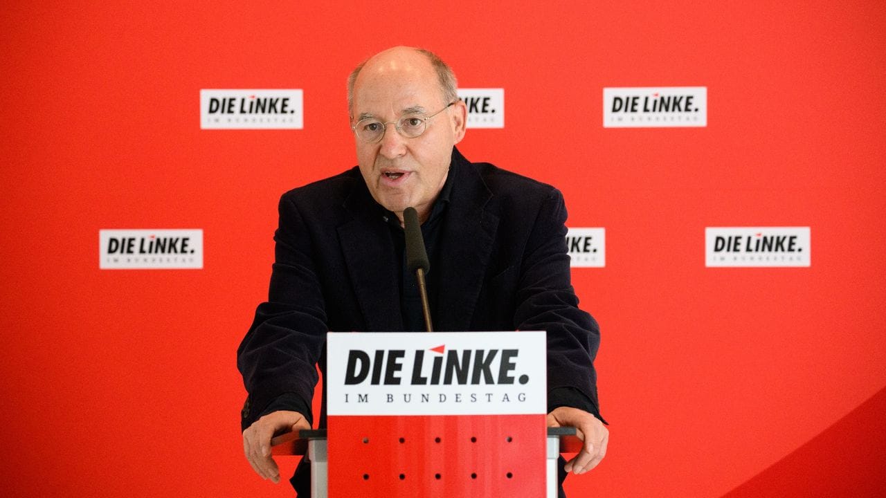 Der frühere Linken-Vorsitzende Gregor Gysi plant eine Initiative zur Rettung seiner Partei. Der frühere Linken-Vorsitzende Gregor Gysi plant eine Initiative zur Rettung seiner Partei.