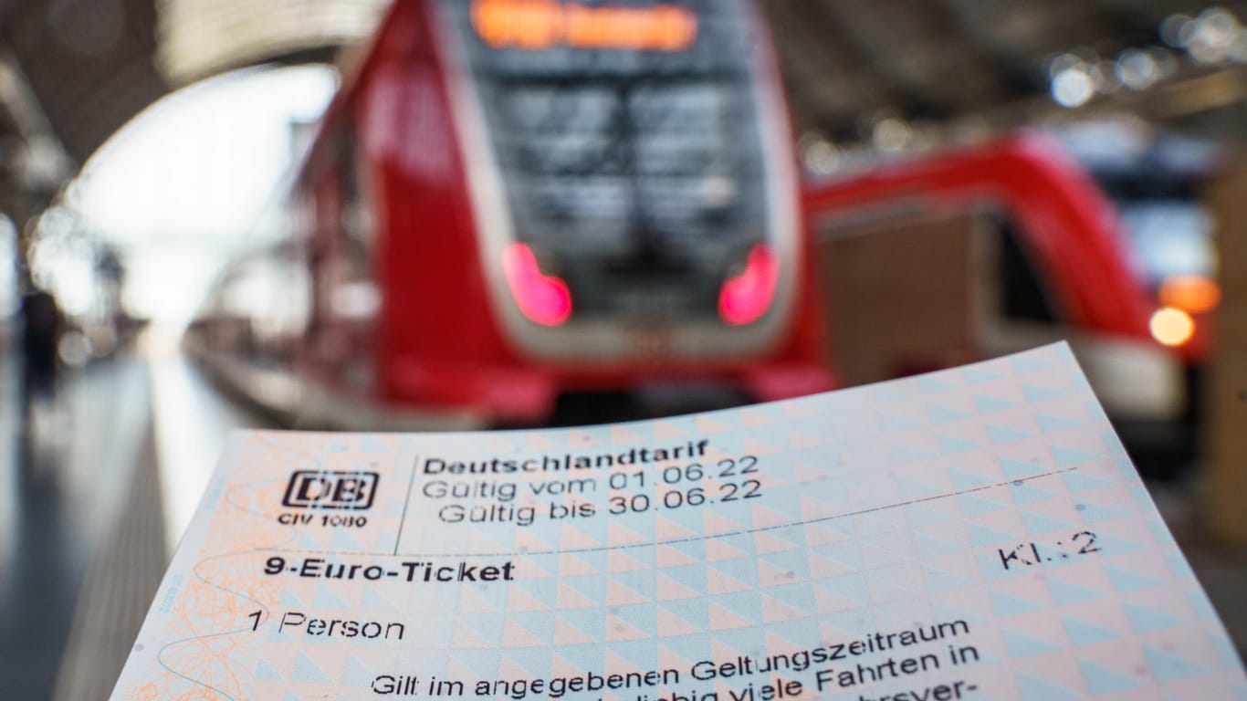 Verkaufsstart 9-Euro-Ticket in Hessen