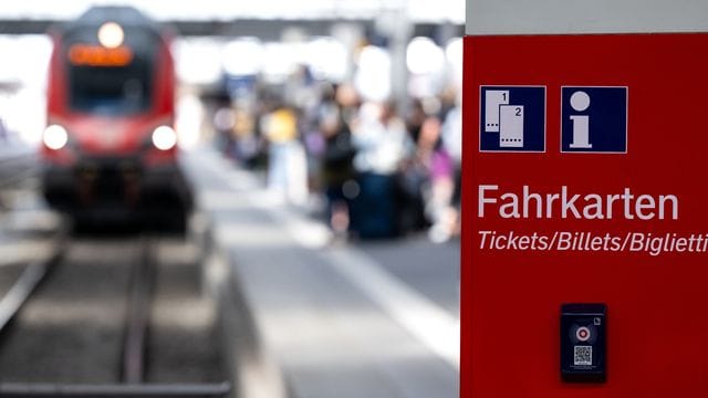 9-Euro-Ticket 9-Euro-Ticket