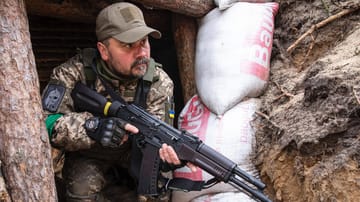 Ein ukrainischer Soldat: Die Motivation der Streitkräfte ist weiterhin hoch.