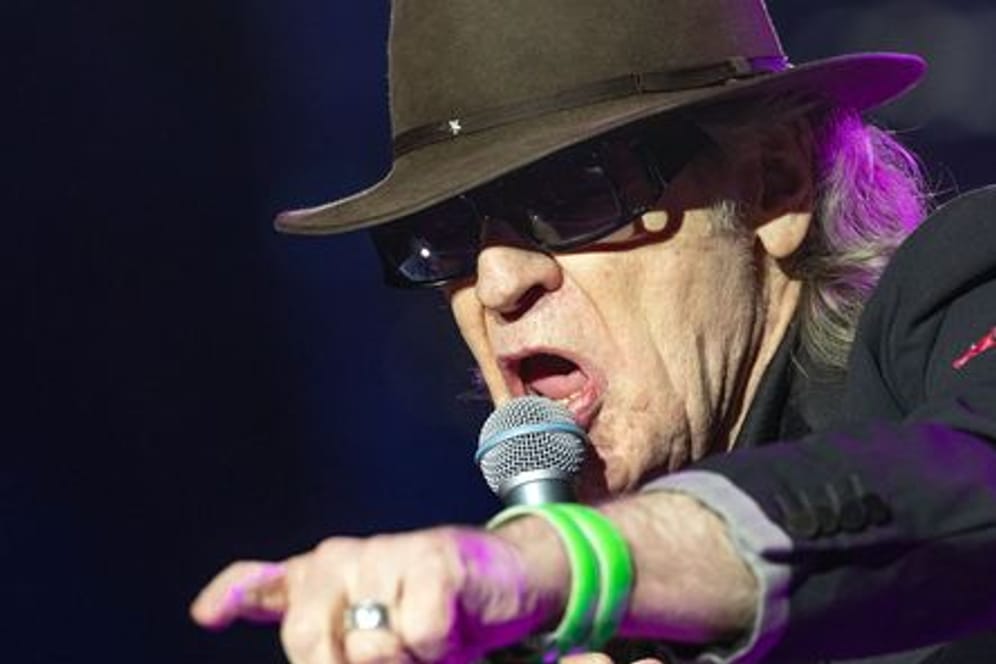 Udo Lindenberg auf der Bühne (Archivbild): Nach zwei Jahren Pause ist der Musiker wieder auf Deutschland-Tournee.