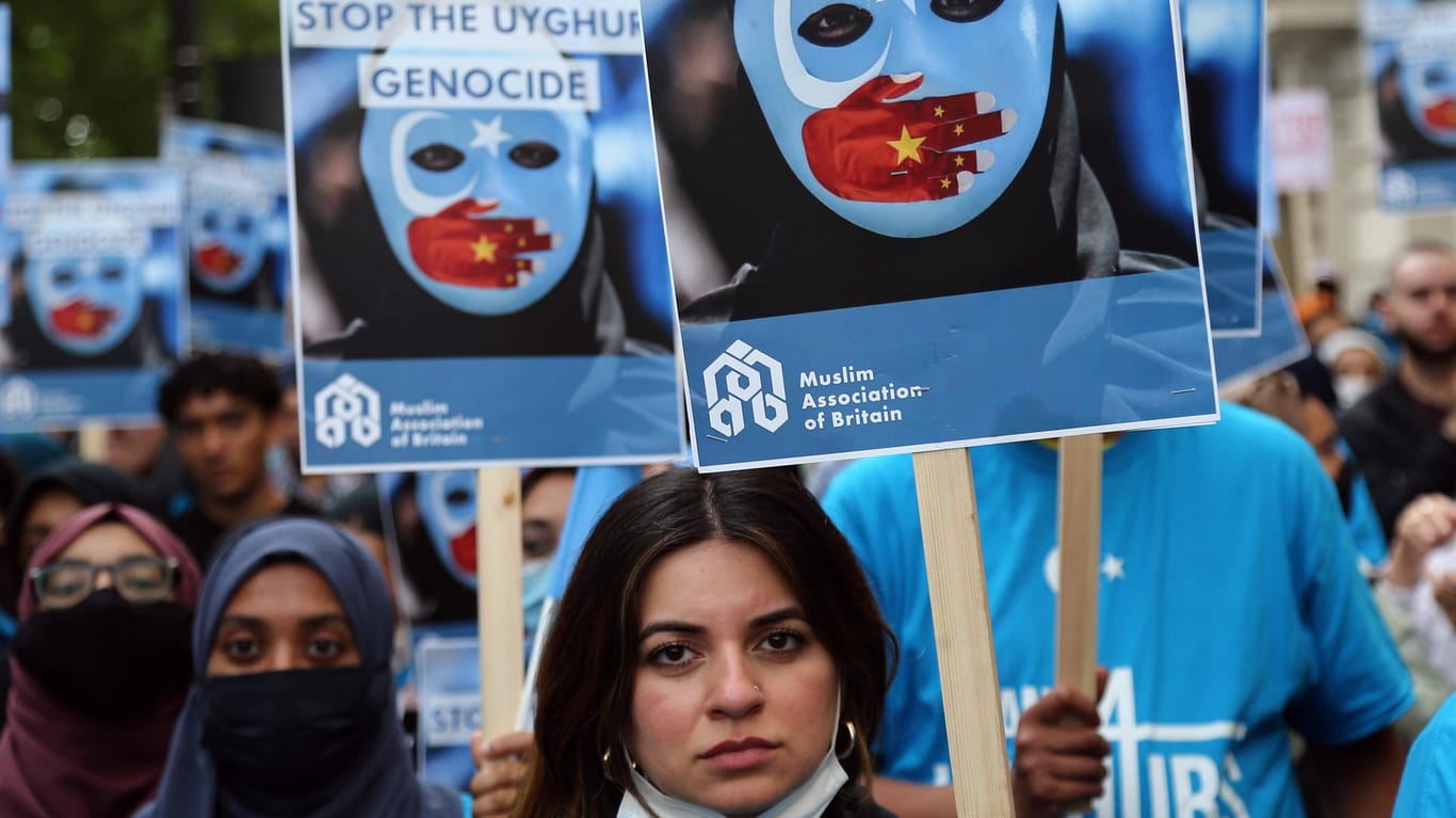 "Stoppt den Uiguren-Genozid": Weltweit gibt es immer wieder Proteste gegen die Unterdrückung der Uiguren.