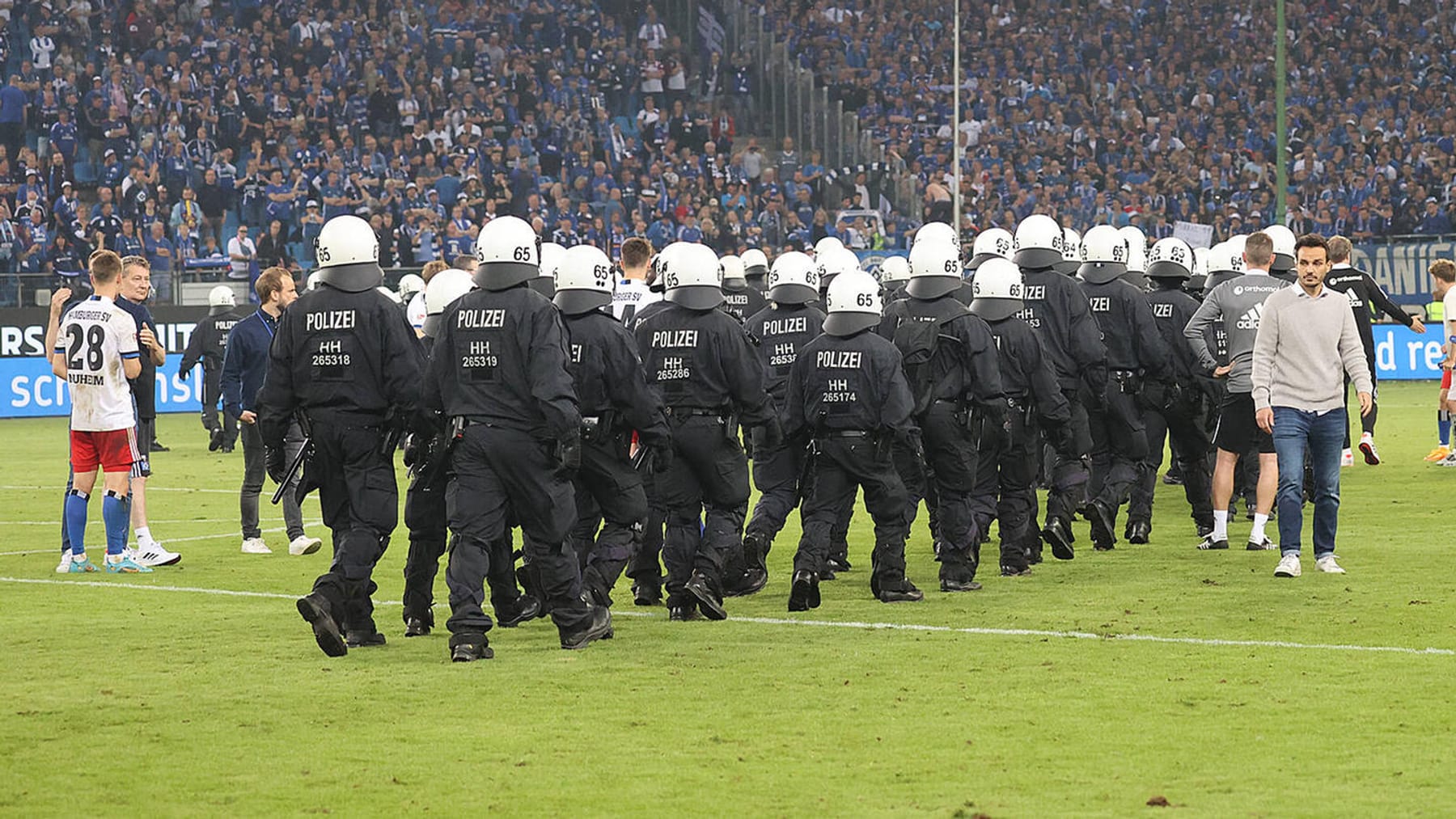 Hamburg Polizei zieht Bilanz nach Relegationsspiel des HSV