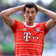 Robert Lewandowski hat einen Vertrag bis 2023, will den FC Bayern aber am liebsten sofort verlassen.