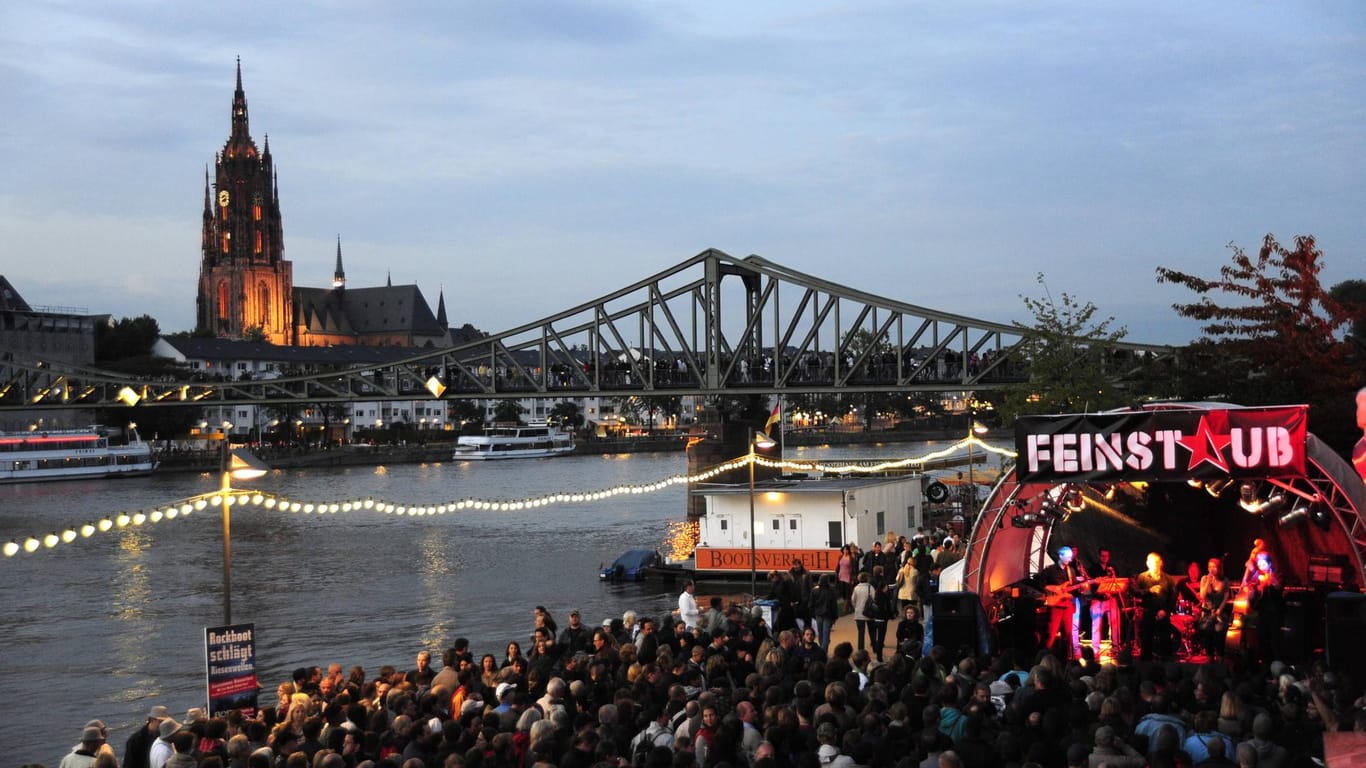 Museumsuferfest in Frankfurt am Main (Archivbild): Frankfurt feiert jährlich am letzten Augustwochenende drei Tage seine Museen und seinen Fluss.
