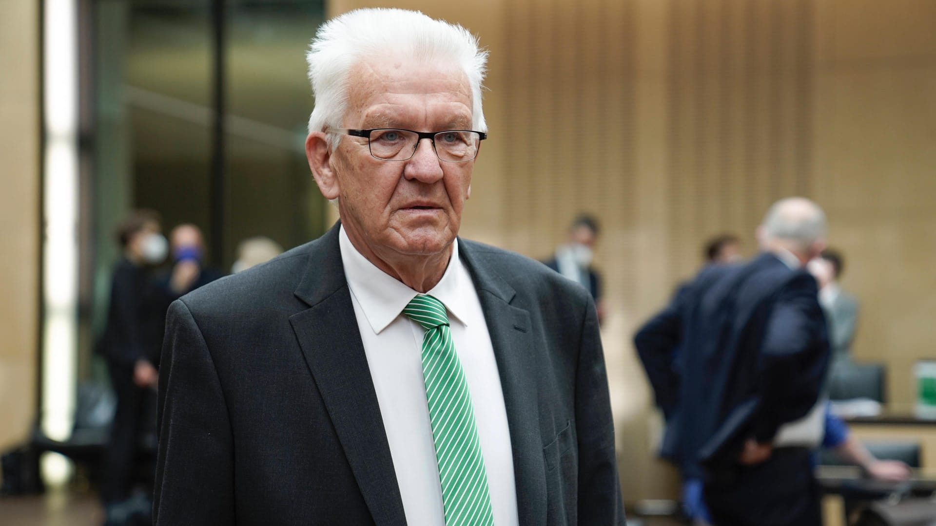 Ministerpräsident Winfried Kretschmann im Plenarsaal des Landtags (Archivbild): Die Arbeitsweise des Datenschutzbeauftragten stiftete Verwirrung. Ministerpräsident Winfried Kretschmann im Plenarsaal des Landtags (Archivbild): Die Arbeitsweise des Datenschutzbeauftragten stiftete Verwirrung.