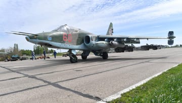 Ein bereits pensionierter russischer General soll angeblich getötet worden sein, als er einen Su-25-Kampfjet flog. (Symbolfoto)