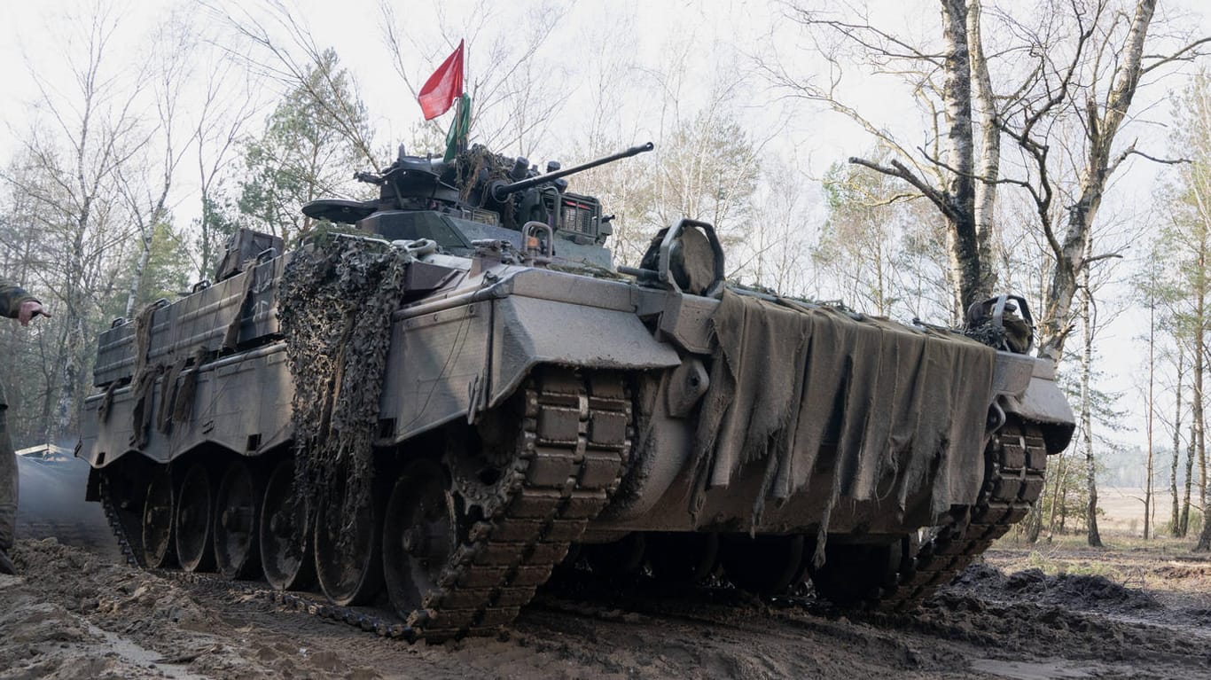 Der Schützenpanzer Marder: Die Bundesregierung möchte bisher keine Panzer westlicher Bauart an die Ukraine liefern.