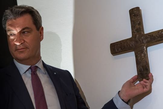 Söders Kreuzerlass wird Fall für Verwaltungsgerichtshof