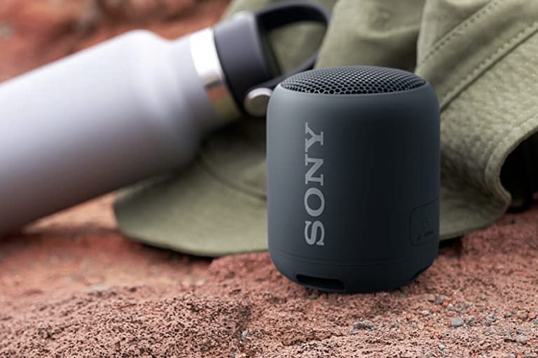 Hörgenuss für unterwegs: Der handliche Bluetooth-Lautsprecher von Sony ist heute für unter 40 Euro im Angebot.