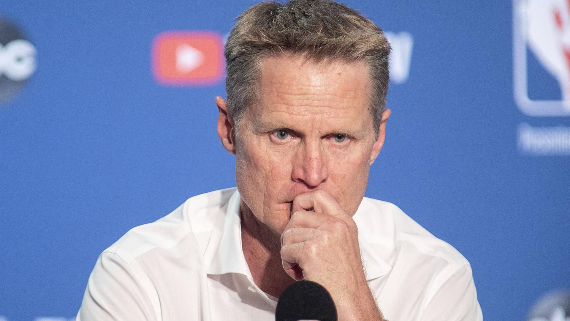 Steve Kerr: Der NBA-Trainer wurde nach dem Amoklauf an einer Schule deutlich, verurteilte die Republikaner.