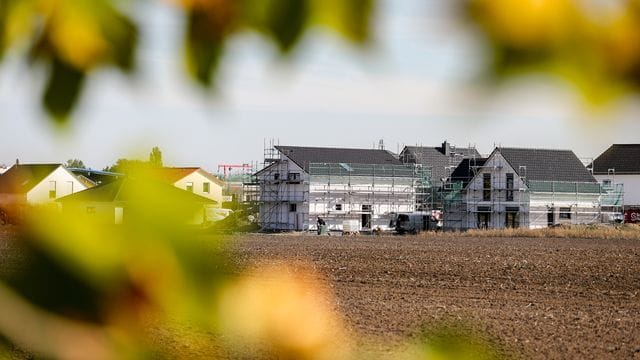 Aus der Traum vom Eigenheim? Experten rechnen mit weiterem Anstieg des Bauzinses. Aus der Traum vom Eigenheim? Experten rechnen mit weiterem Anstieg des Bauzinses.