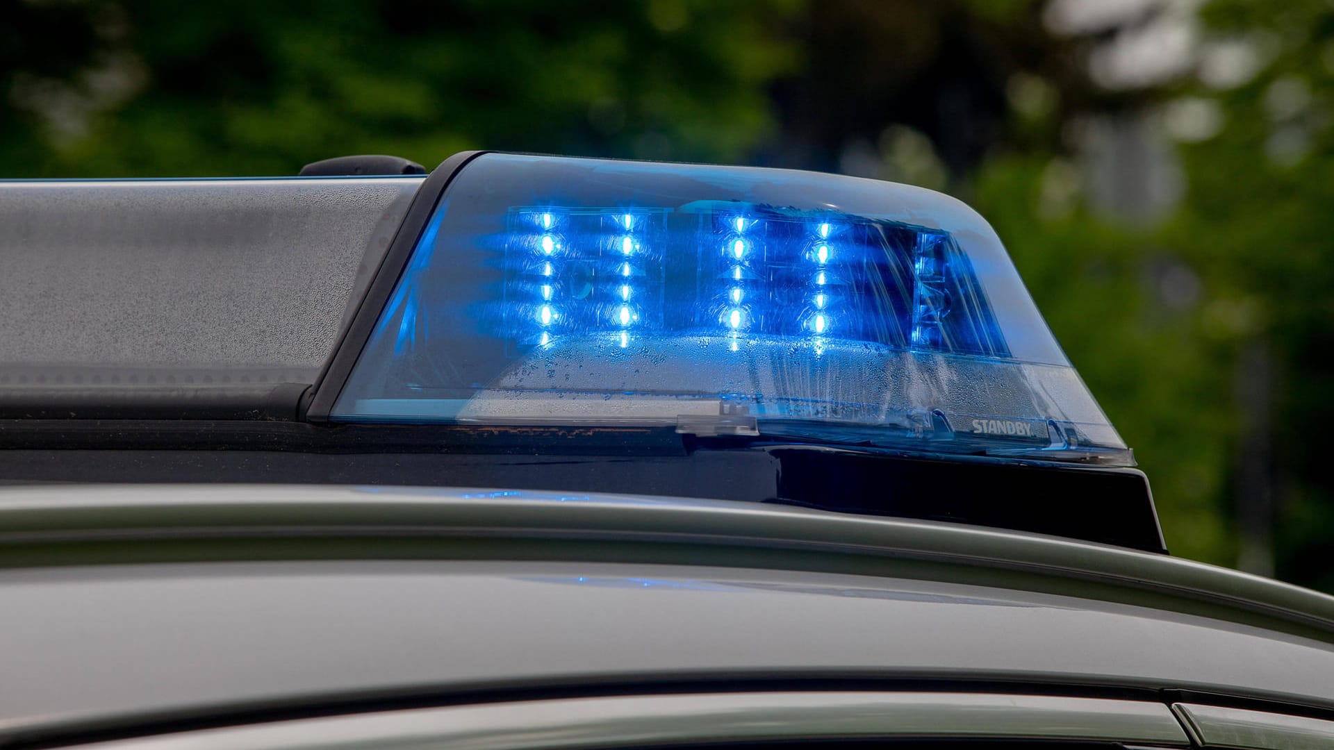 Blaulicht (Symbolbild): Feuerwehreinsatz in der Karlstrasse Reutlingen, 06.05.2022, Blaulicht: Feuerwehreinsatz in der Kar Blaulicht (Symbolbild): Feuerwehreinsatz in der Karlstrasse Reutlingen, 06.05.2022, Blaulicht: Feuerwehreinsatz in der Kar