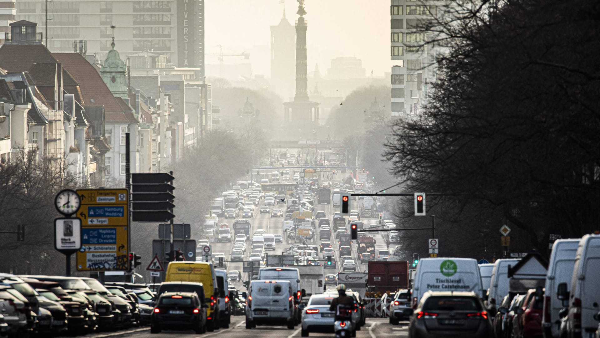 Bismarckstraße in Berlin: Die Hauptstadt ist ein bisschen weniger provinziell als Leipzig.