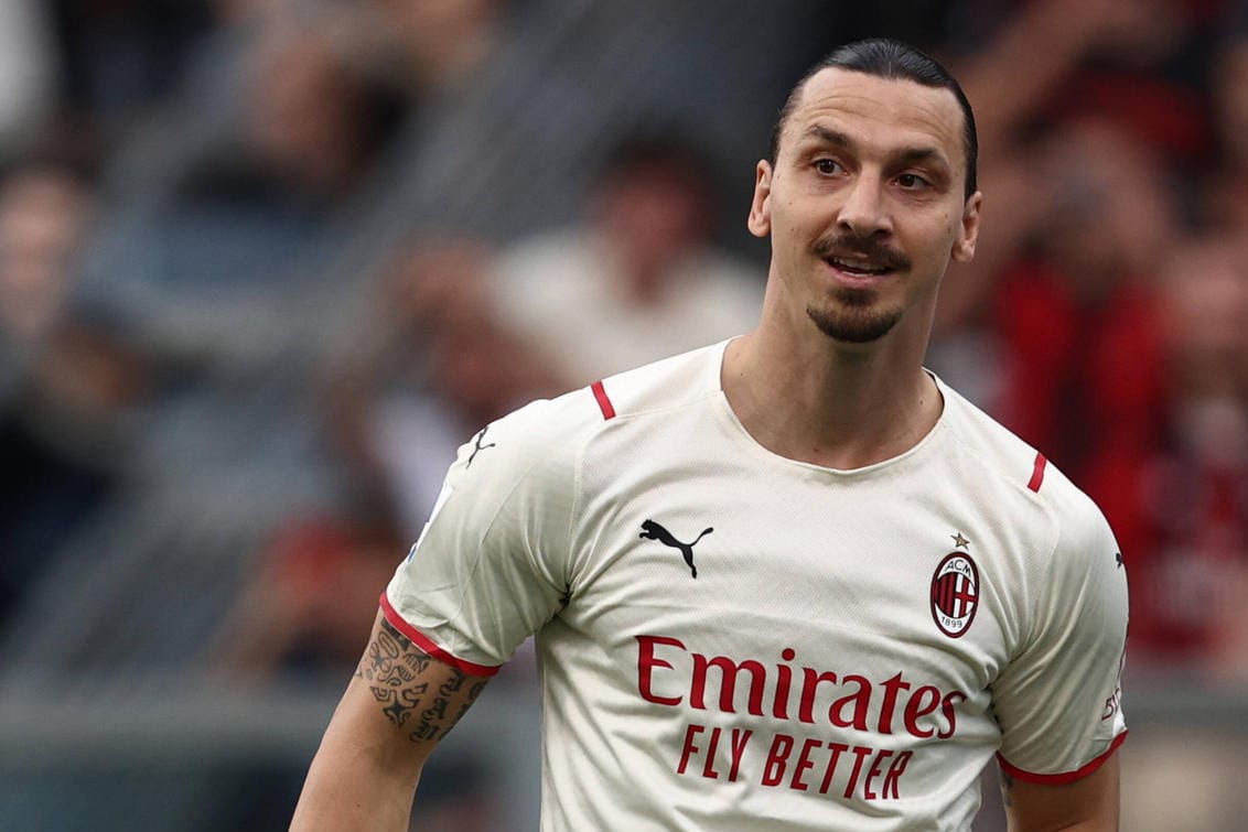 Zlatan Ibrahimović: Der schwedische Fußballstar wird wegen einer Operation lange ausfallen.