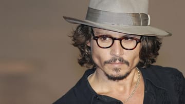 Er zählt zu den bekanntesten Schauspielern der Welt. Seine Karriere startete Johnny Depp jedoch mit der Musik.