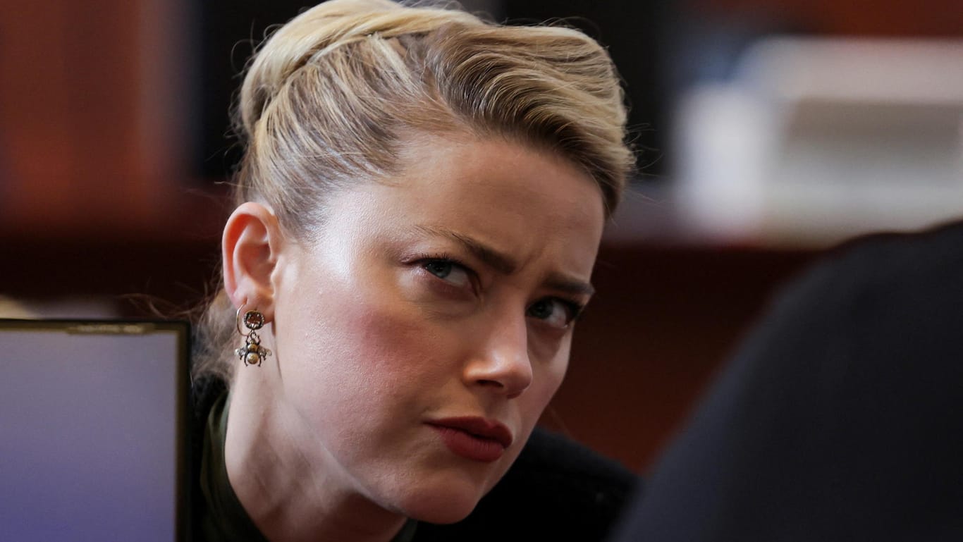 Amber Heard: Jede ihrer Regungen wird verfolgt, ausgewertet und von den Depp-Fans zerrissen.