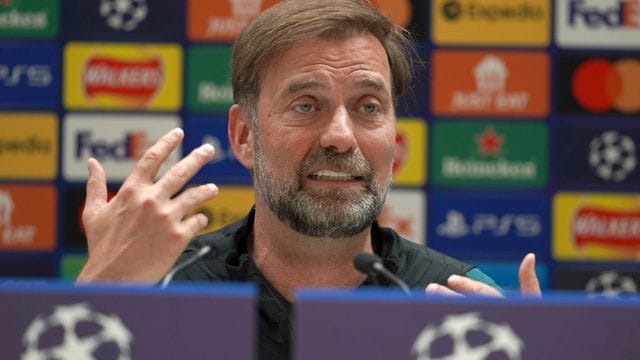 Trainer Jürgen Klopp will mit dem FC Liverpool erneut die Champions League gewinnen. Trainer Jürgen Klopp will mit dem FC Liverpool erneut die Champions League gewinnen.