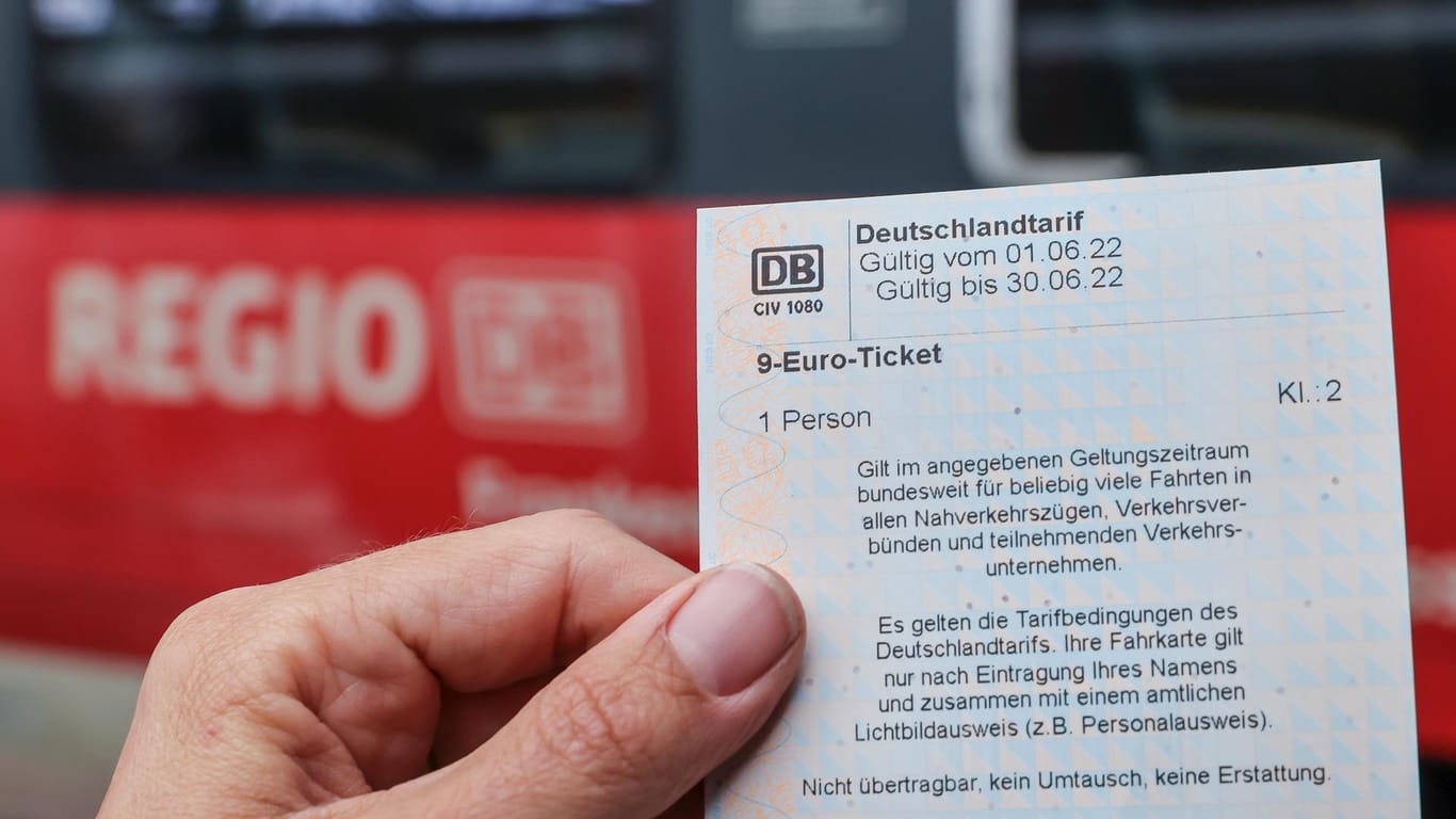 Ein Fahrschein für ganz Deutschland, zum Spartarif: Das 9-Euro-Ticket gilt nach dem Kauf für einen Monat.